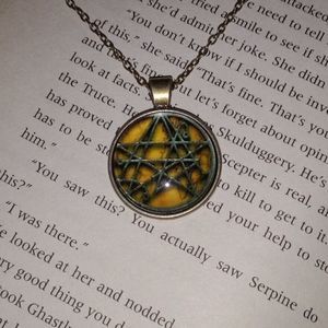 Necronomicon Sigil Of The Gateway Necklace Pendant‎ Gift Present Glass Cthulhu